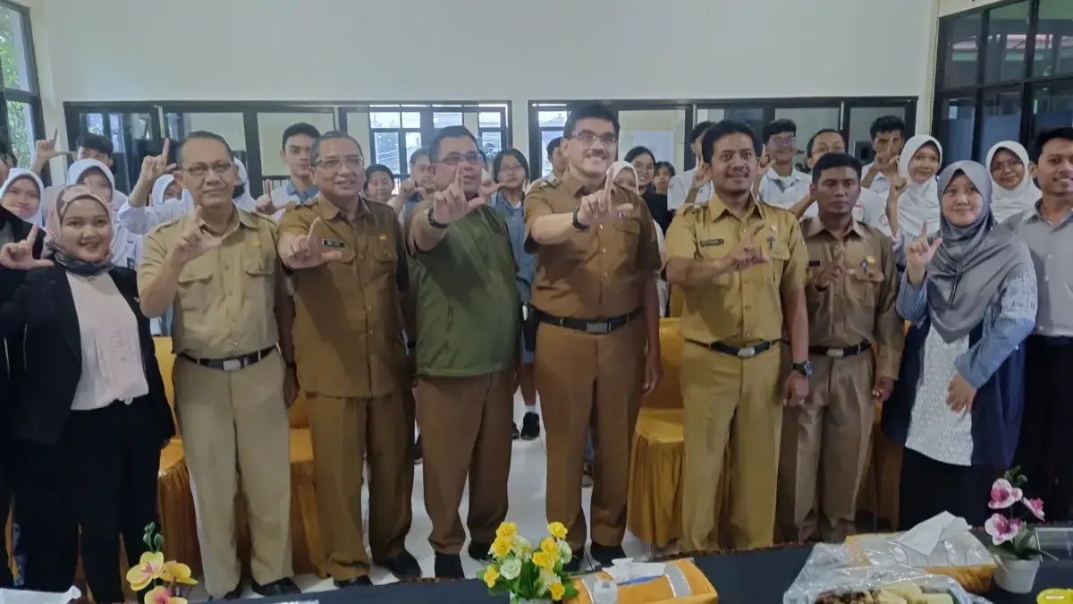 Pembekalan Lomba Pembuatan Resensi Buku Berbasis Koleksi Perpustakaan Tingkat SMA/SMK/MA Sederajat Tahun Angga