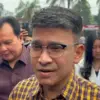 Artis Ruben Onsu saat dijumpai wartawan di Pengadilan Negeri Jakarta Selatan, Jakarta, Kamis (20/8/2026).