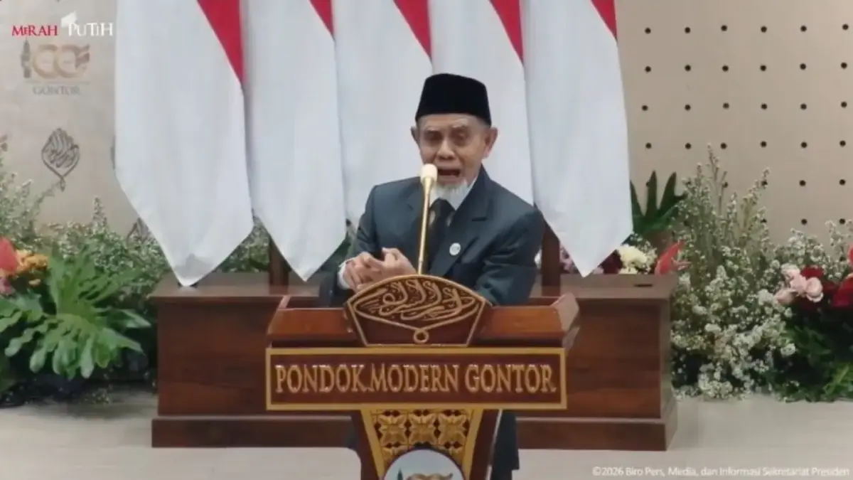 Kiai Gontor: Kalau Saya Melebihi Makanan Santri, Boleh Dikritik Pimpinan Pondok Modern Darussalam Gontor KH Hasan Abdullah Sahal menyampaikan pidato di depan Presiden Prabowo