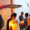 Jenasah warga Kecamatan Babakan Kabupaten Cirebon yang ditemukan meninggal dunia di rumahnya. (IST)