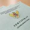 Ilustrasi sertifikat tanah. (Dok Antara)