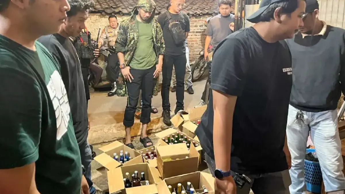 Polisi amankan ratusan miras dalam operasi pekat di Tengah Tani. (IST)