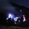 Fenomena blue fire di sekitar Kawah Manuk, Gunung Papandayan (Foto: Instagram Bbksda Jabar)