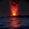 Gunung Anak Krakatau mengalami erupsi pada Sabtu (5/9/2026) dini hari. Seorang pemancing di perairan Selat Sun