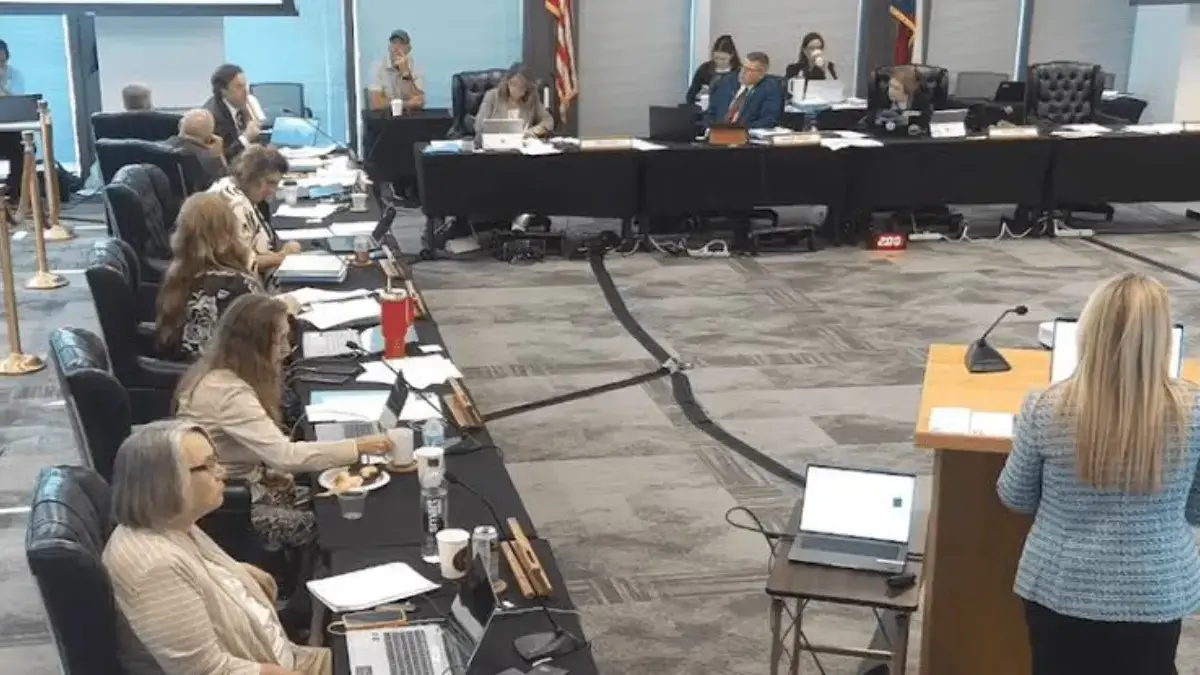 Dewan Pendidikan Negara Bagian Texas mensahkan keputusan akhir mengenai kurikulum studi sosial sekolah menenga