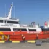 Kapal Tim SAR Surabaya membantu mencari Virgo Transport 8 yang hilang kontak, Minggu (13/9). (Foto: Dok. Basar