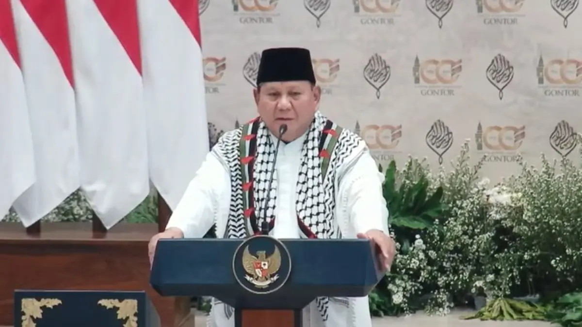 Presiden Prabowo Subianto menghadiri acara syukuran 100 tahun Pondok Modern Darussalam Gontor di Ponorogo, Jaw