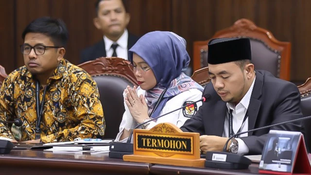 KPU Komitmen Berikan Penjelasan Soal Administrasi Pencalonan Gibran dari Arsip dan Dokumen KPU Komitmen Berikan Penjelasan Soal Administrasi Pencalonan Gibran dari Arsip dan Dokumen