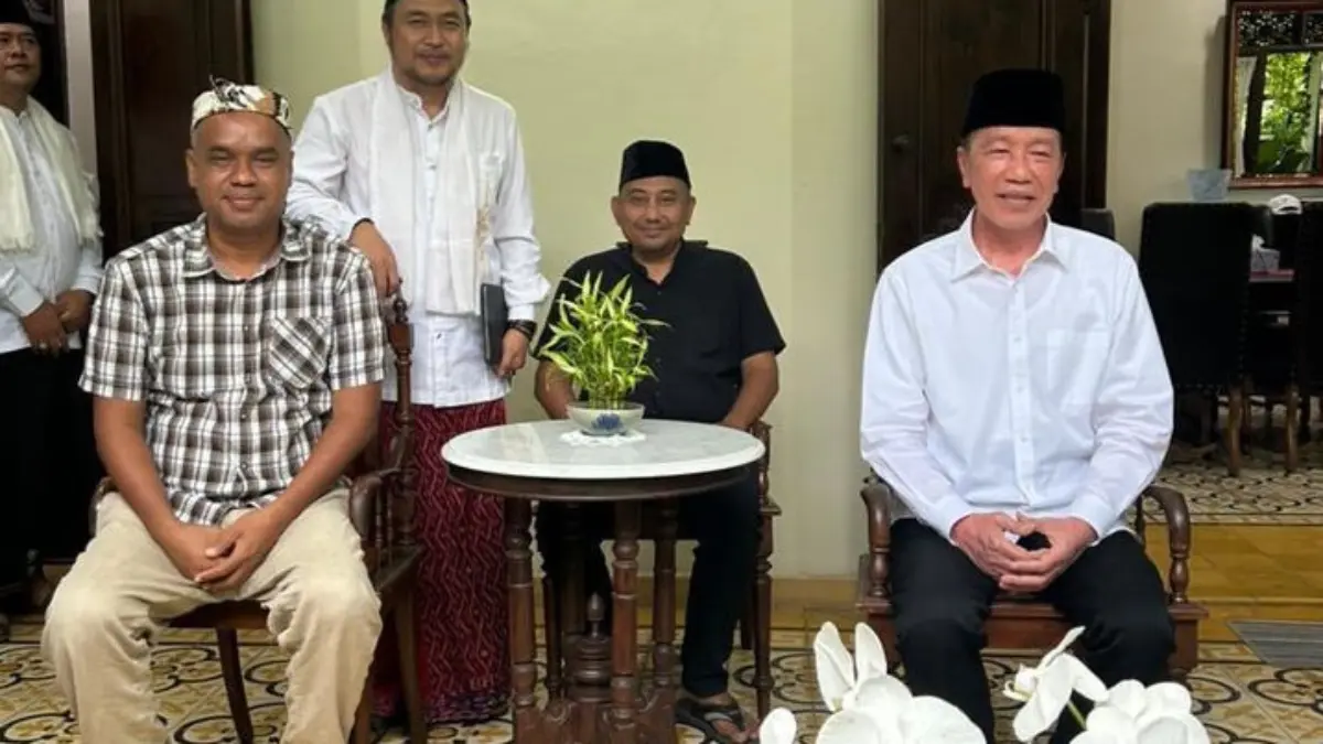 Salaman Prabowo-Jokowi di HUT TNI Jadi Sinyal Retaknya Hubungan, Heru Subagia: Sebelum 2029 Bisa Runtuh