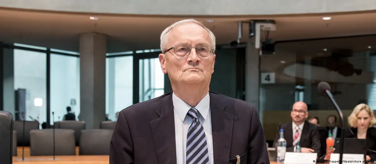 Mantan Kepala Badan Intelijen Jerman August Hanning Ditangkap atas Dugaan Spionase Terbesar Mantan Kepala Badan Intelijen Jerman August Hanning Ditangkap atas Dugaan Spionase Terbesar