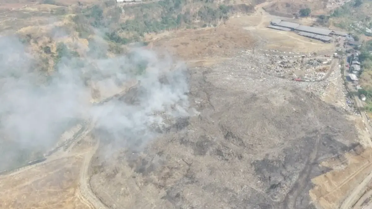 Kebakaran TPA Jatibarang Semarang: Fokus Pendinginan, Pasokan Air 24 Jam hingga Ancaman Kualitas Udara Beracun